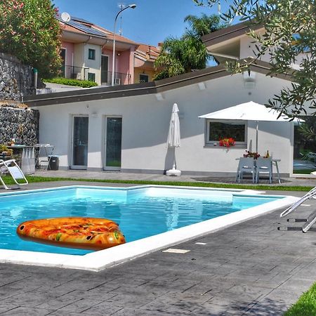 Villa Dedalisa By Holidayngo Acireale Exteriér fotografie