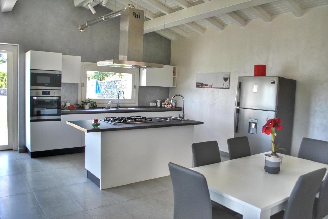 Villa Dedalisa By Holidayngo Acireale Exteriér fotografie