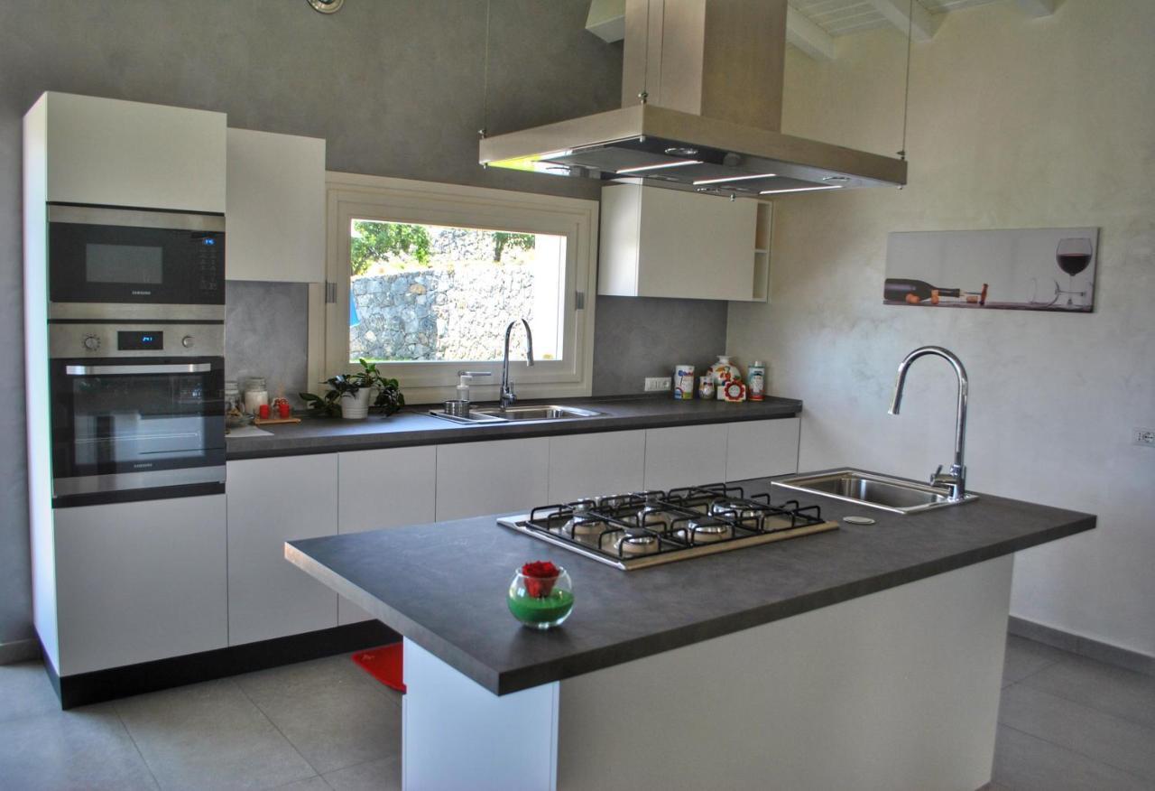 Villa Dedalisa By Holidayngo Acireale Exteriér fotografie