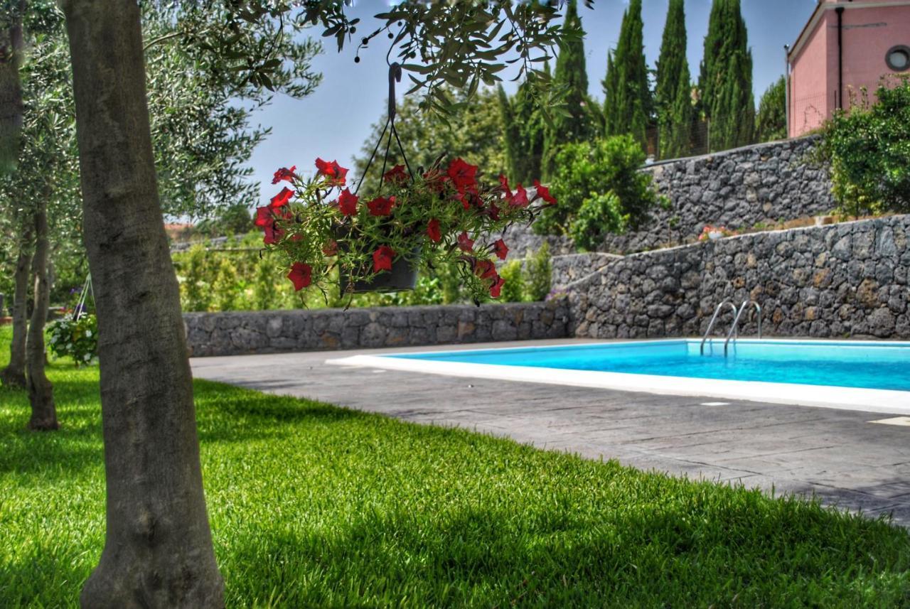 Villa Dedalisa By Holidayngo Acireale Exteriér fotografie