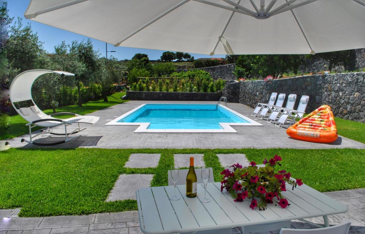 Villa Dedalisa By Holidayngo Acireale Exteriér fotografie