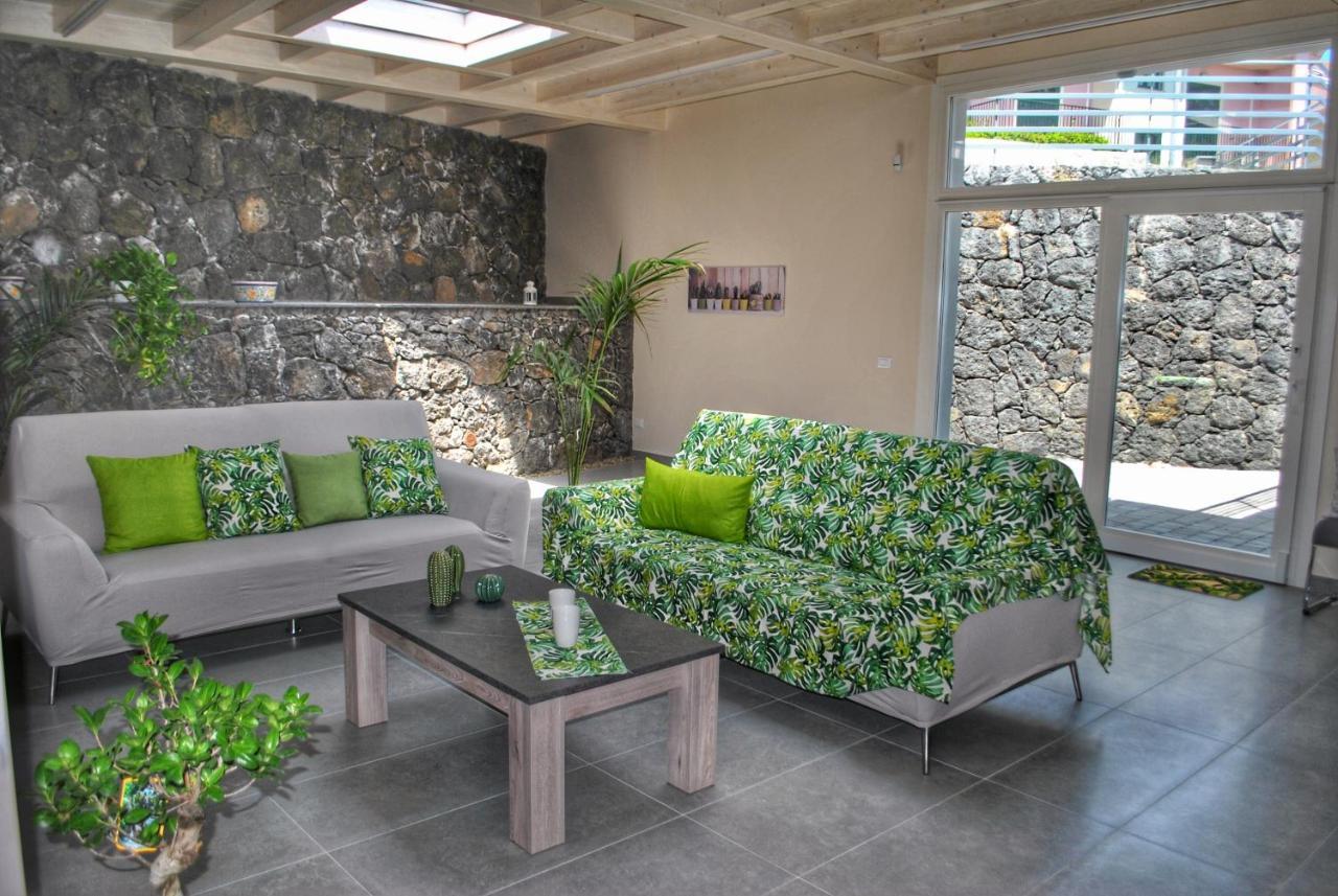 Villa Dedalisa By Holidayngo Acireale Exteriér fotografie